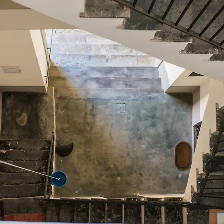 ベッド・アンド・ブレックファスト In...napoli ナポリ